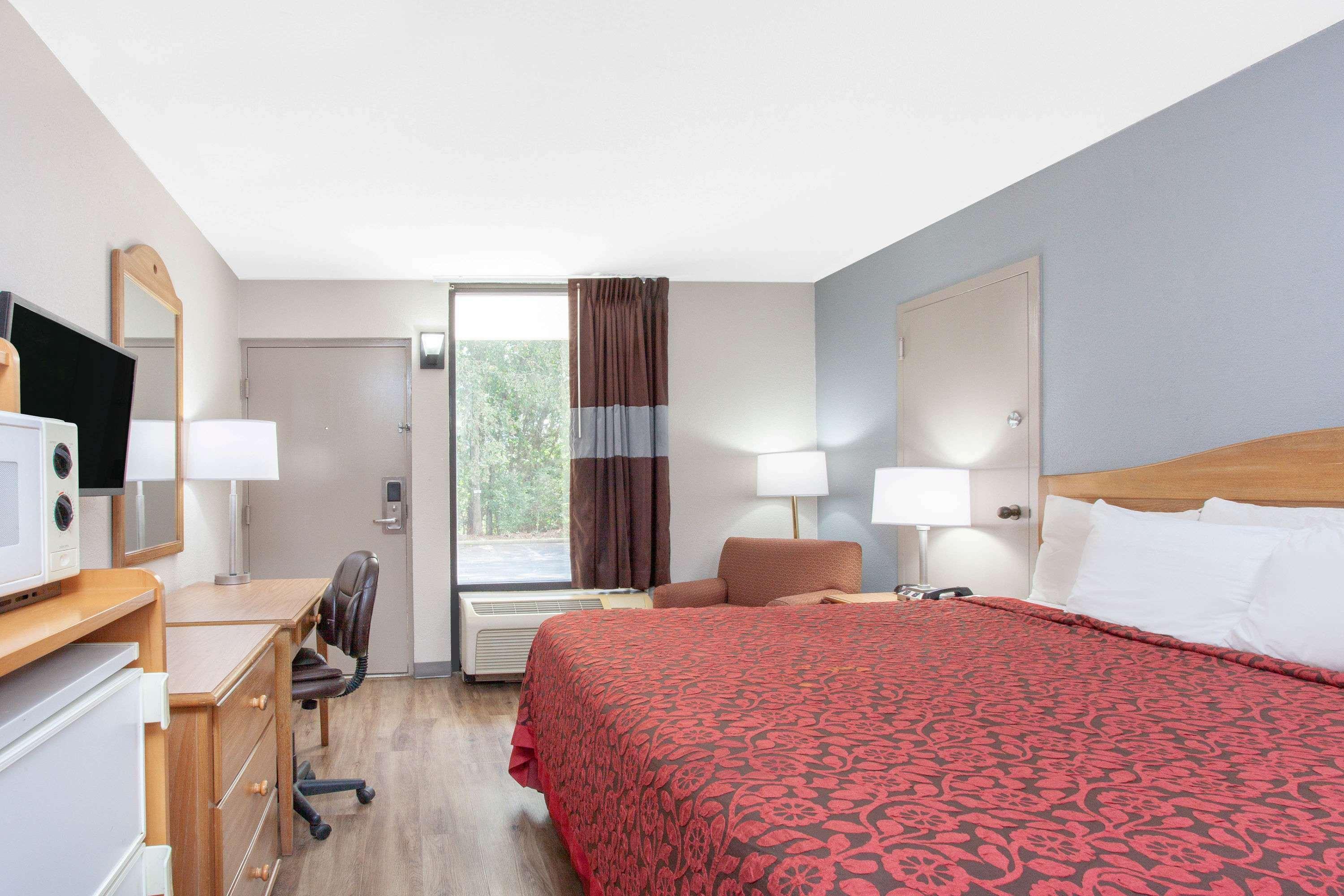 Days Inn By Wyndham Clinton - Laurens I-26 Eksteriør billede