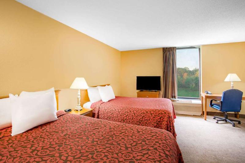 Days Inn By Wyndham Clinton - Laurens I-26 Eksteriør billede